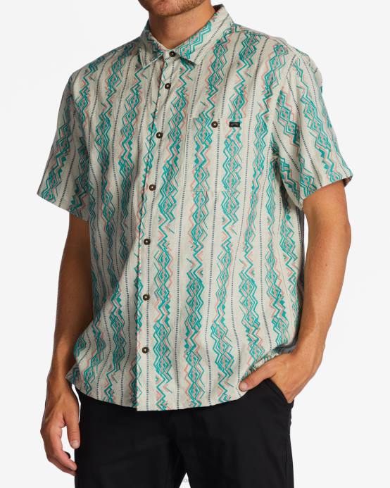 hombres arena Billabong camisa de manga corta en jacquard de los domingos 04LD650