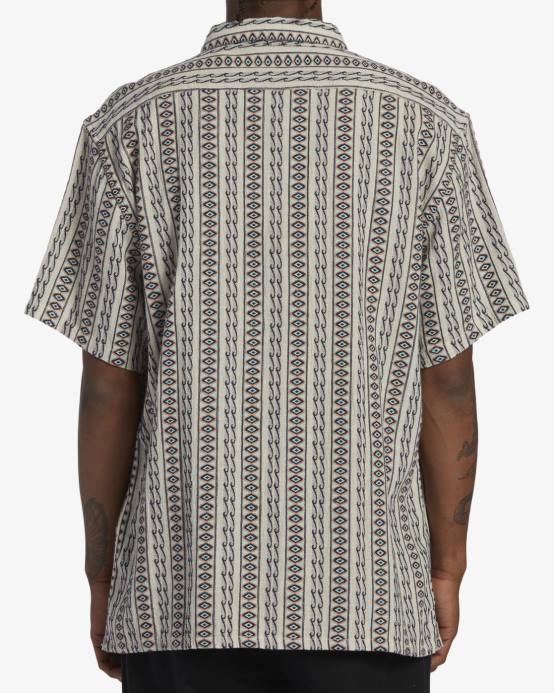 hombres avena Billabong camisa de manga corta en jacquard de los domingos 04LD358