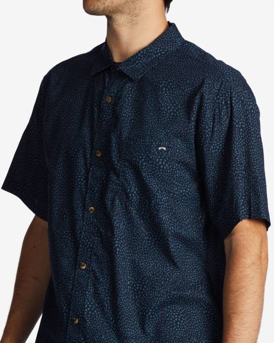 hombres índigo Billabong mini camisa de manga corta de los domingos 04LD574