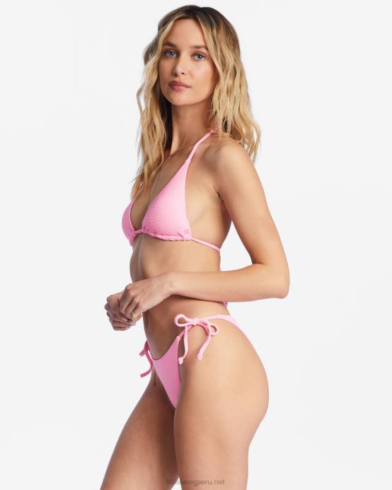 mujer aturdimiento rosa Billabong top de bikini tanlines con varios triángulos 04LD1488